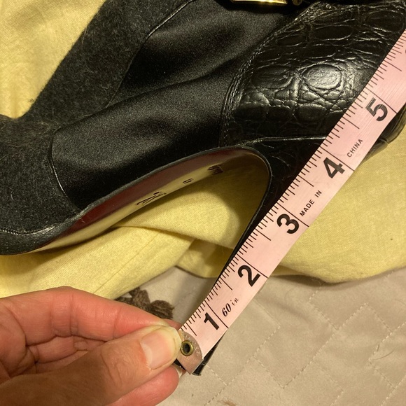 Louis Vuitton boots with mink - Picture 13 of 13